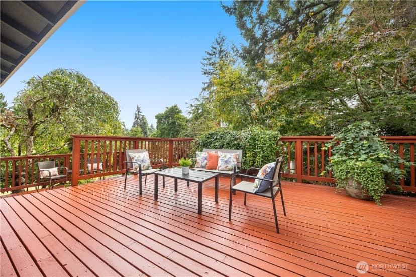 Property photo for 6039 Ne 202nd Street, Kenmore photo 27