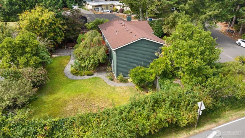 Property photo for 6039 Ne 202nd Street, Kenmore photo 34