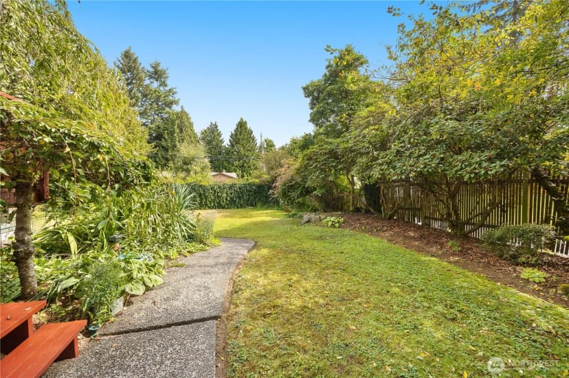 Property photo for 6039 Ne 202nd Street, Kenmore photo 29