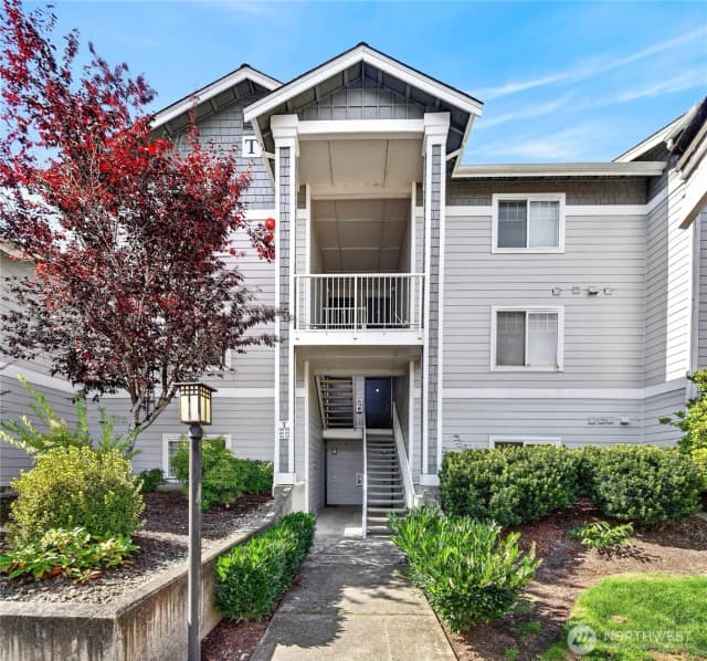 Property photo for 15150 140th Way Se #t302, Renton photo 2