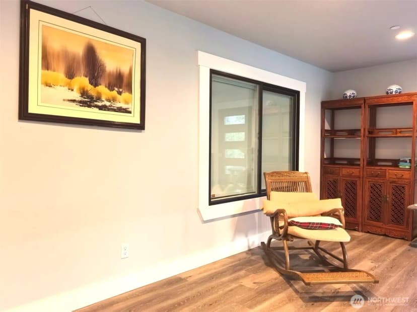 Property photo for 3621 Lincoln Avenue Ne, Renton photo 19