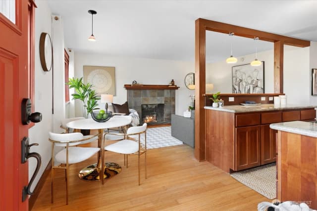 Property photo for 461 N 45th Street #unit 6, Seattle photo 3