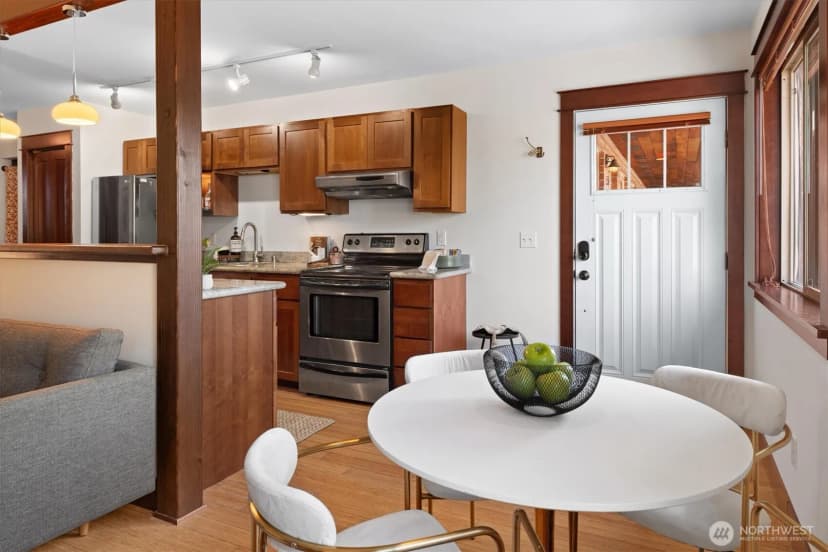 Property photo for 461 N 45th Street #unit 6, Seattle photo 6