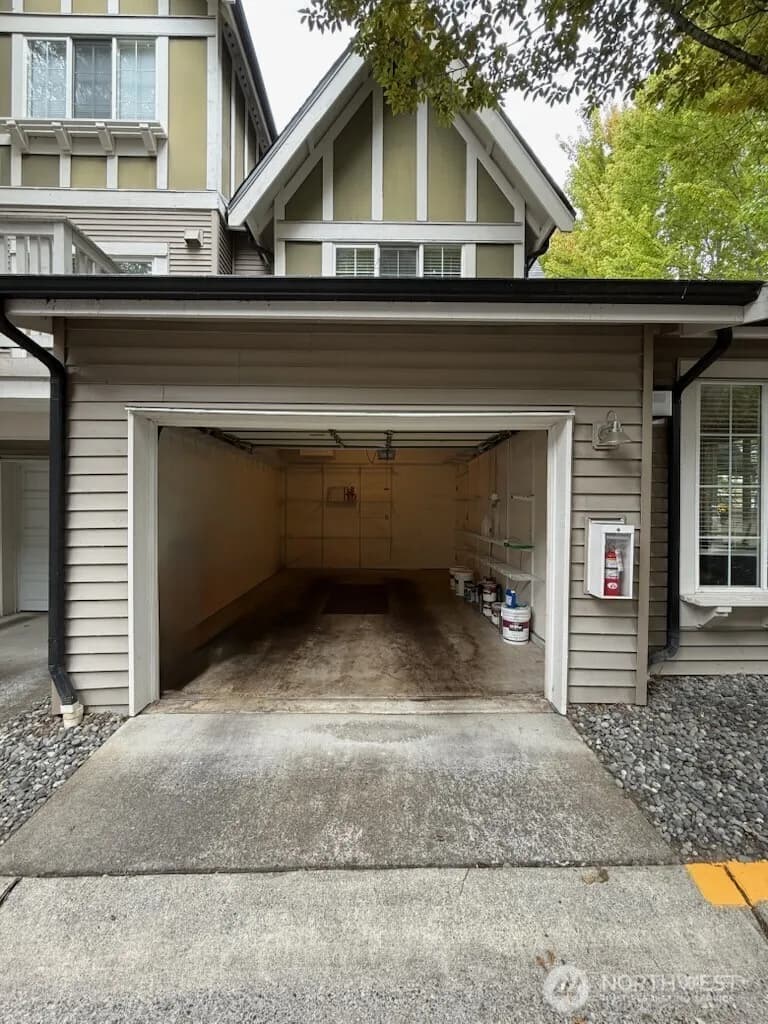 Property photo for 18282 Ne 97th Way #105, Redmond photo 27