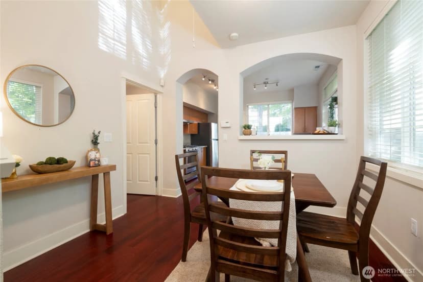 Property photo for 18282 Ne 97th Way #105, Redmond photo 9