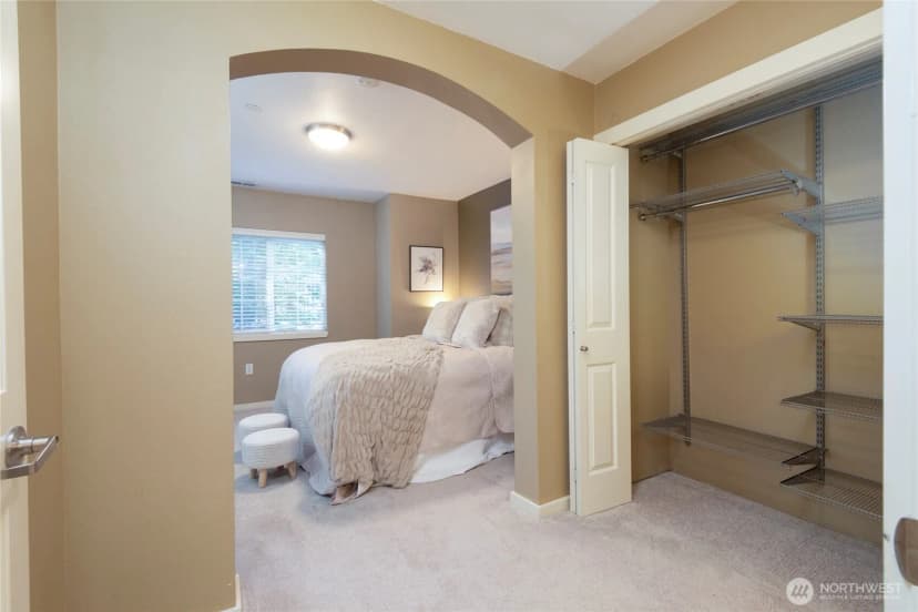 Property photo for 18282 Ne 97th Way #105, Redmond photo 23
