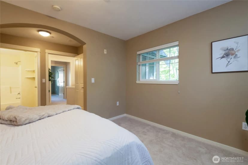 Property photo for 18282 Ne 97th Way #105, Redmond photo 25