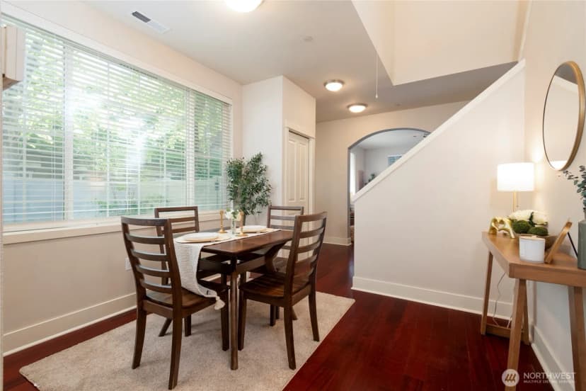 Property photo for 18282 Ne 97th Way #105, Redmond photo 10