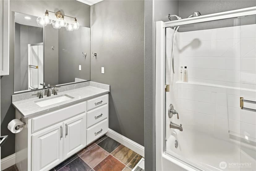Property photo for 709 25th Avenue Nw, Gig Harbor photo 31