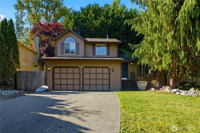 Property photo for 8716 17th Street Ne, Lake Stevens photo 2