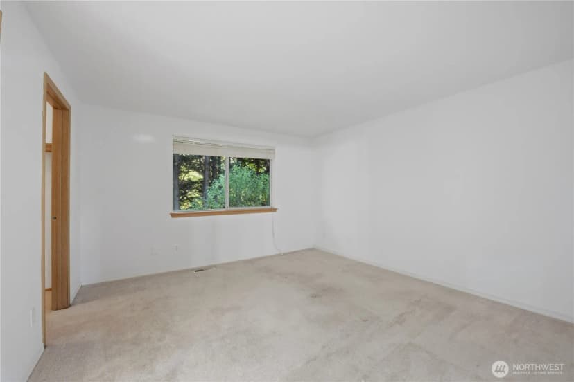 Property photo for 8716 17th Street Ne, Lake Stevens photo 12