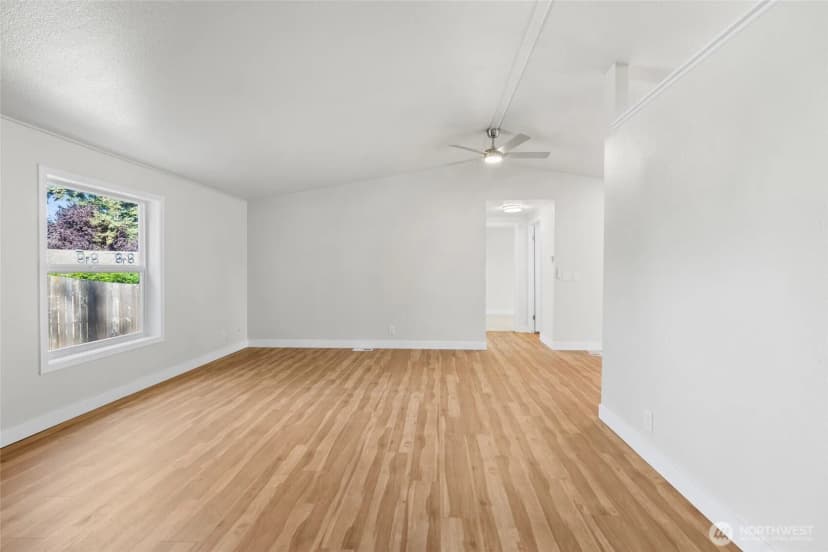 Property photo for 1004 Diane Avenue, Oak Harbor photo 14