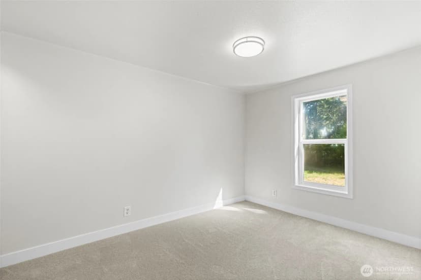 Property photo for 1004 Diane Avenue, Oak Harbor photo 30