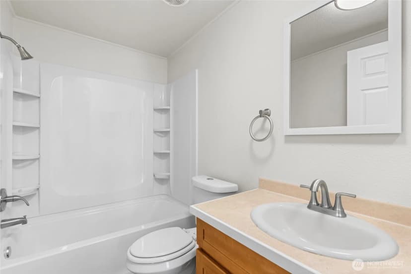 Property photo for 1004 Diane Avenue, Oak Harbor photo 29
