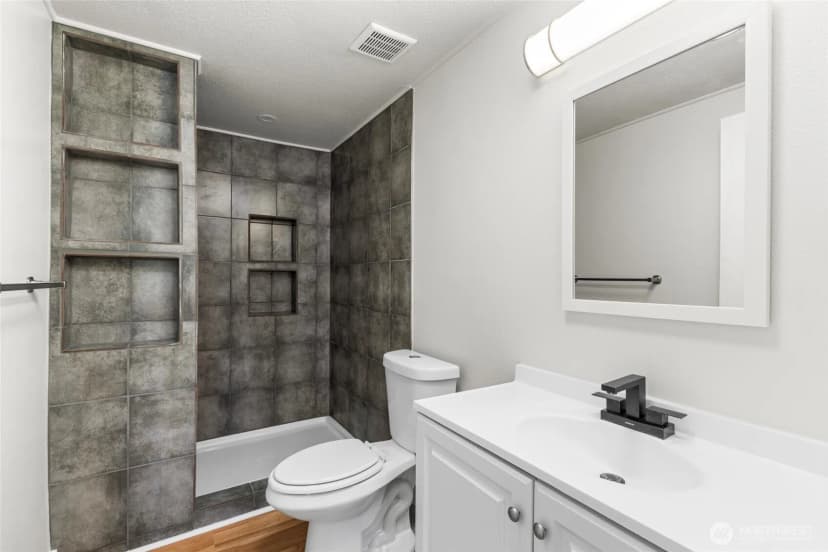Property photo for 1004 Diane Avenue, Oak Harbor photo 35