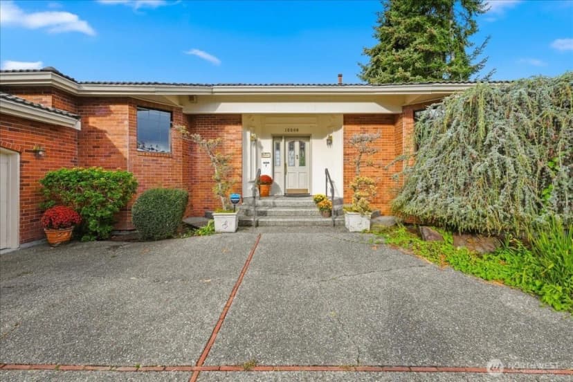 Property photo for 15508 72nd Avenue W, Edmonds photo 3