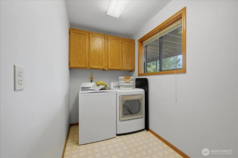 Property photo for 15508 72nd Avenue W, Edmonds photo 35