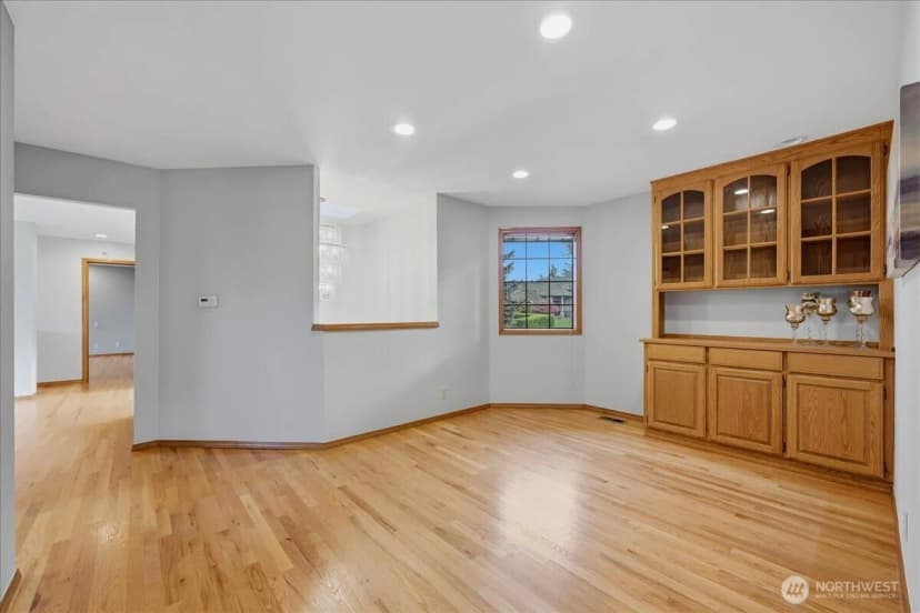Property photo for 15508 72nd Avenue W, Edmonds photo 13