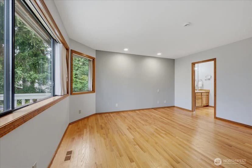 Property photo for 15508 72nd Avenue W, Edmonds photo 18