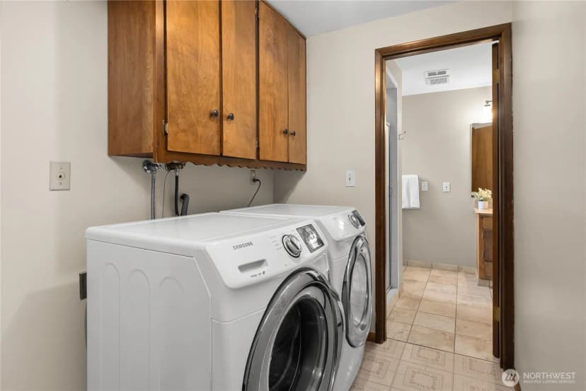 Property photo for 1561 S Macarthur Street, Tacoma photo 30