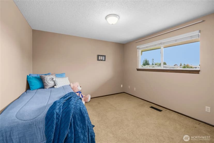 Property photo for 1561 S Macarthur Street, Tacoma photo 27
