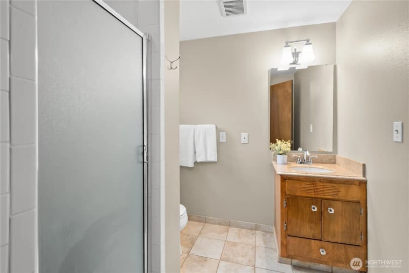 Property photo for 1561 S Macarthur Street, Tacoma photo 31