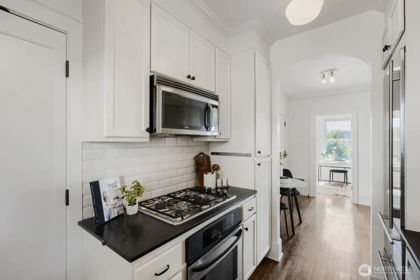 Property photo for 317 Lakeside Avenue S #3, Seattle photo 12