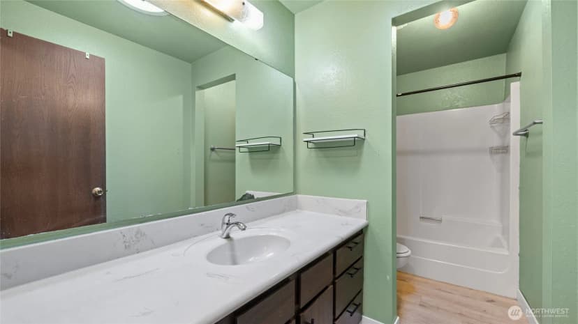 Property photo for 2402 W 16th Ave, Kennewick photo 14