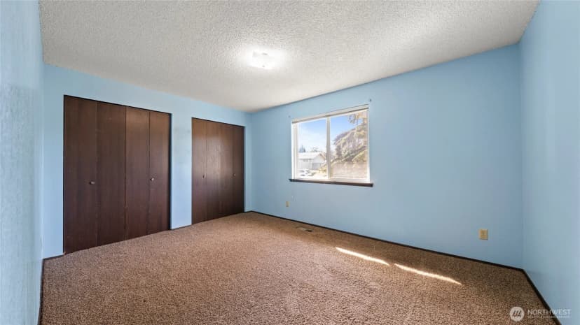 Property photo for 2402 W 16th Ave, Kennewick photo 13