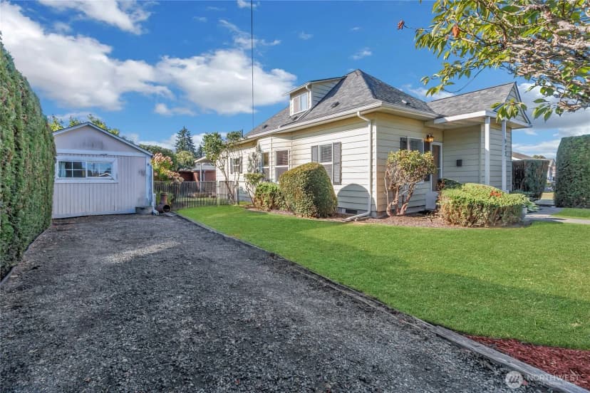 Property photo for 922 6th Avenue Sw, Puyallup photo 23