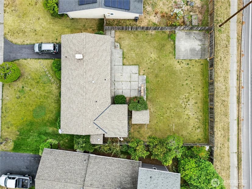 Property photo for 4010 227th Place Sw, Mountlake Terrace photo 27