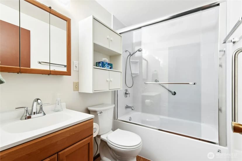 Property photo for 4010 227th Place Sw, Mountlake Terrace photo 19