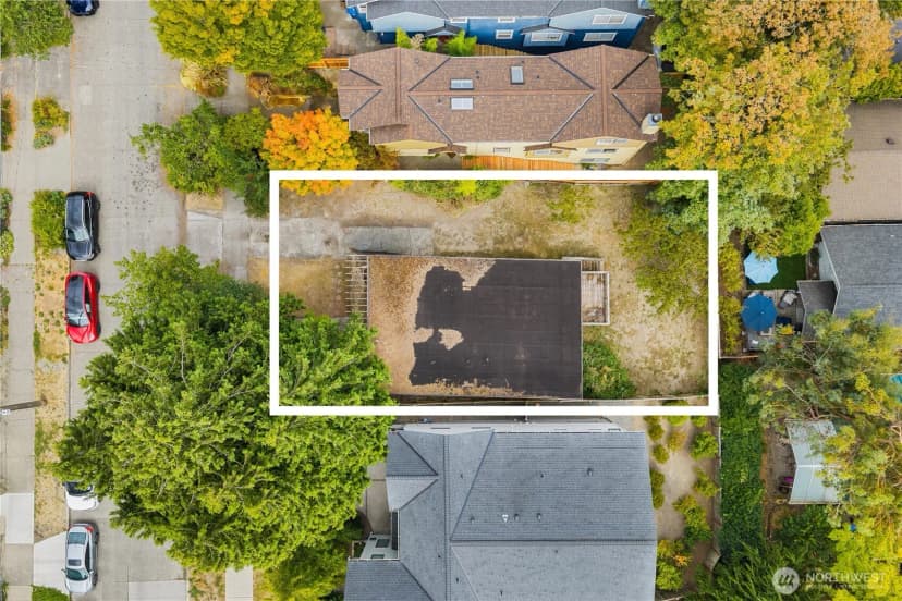 Property photo for 440 26th Avenue E, Seattle photo 5