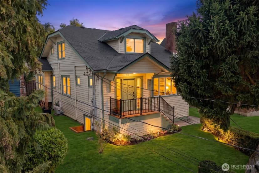 Property photo for 1712 30th Avenue S, Seattle photo 32
