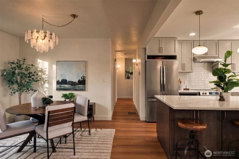 Property photo for 1712 30th Avenue S, Seattle photo 6