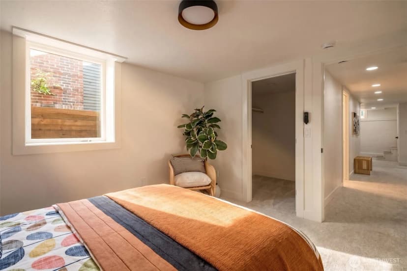 Property photo for 1712 30th Avenue S, Seattle photo 29