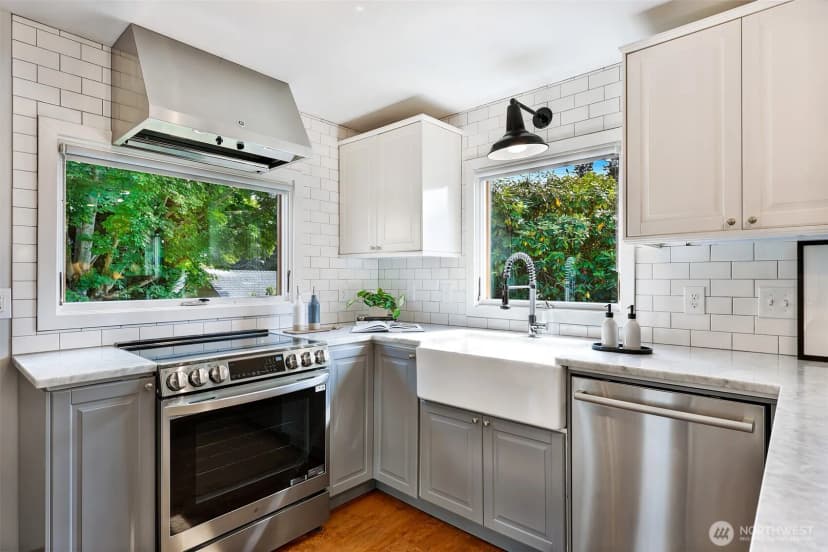 Property photo for 8040 Dibble Avenue Nw, Seattle photo 15