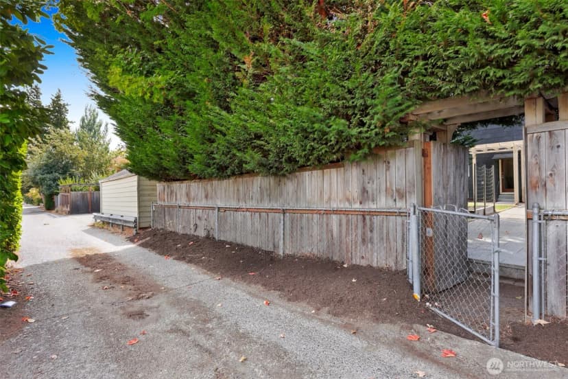 Property photo for 8040 Dibble Avenue Nw, Seattle photo 37