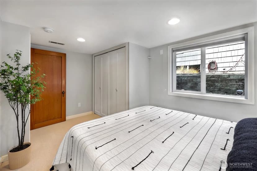 Property photo for 8040 Dibble Avenue Nw, Seattle photo 27