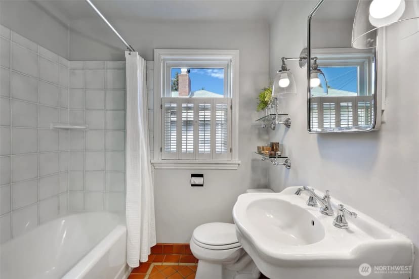 Property photo for 8040 Dibble Avenue Nw, Seattle photo 20