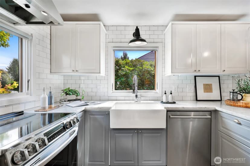 Property photo for 8040 Dibble Avenue Nw, Seattle photo 16