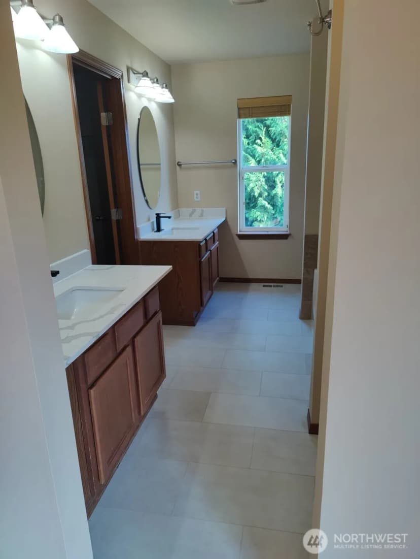 Property photo for 21519 Se 299th Way, Kent photo 10