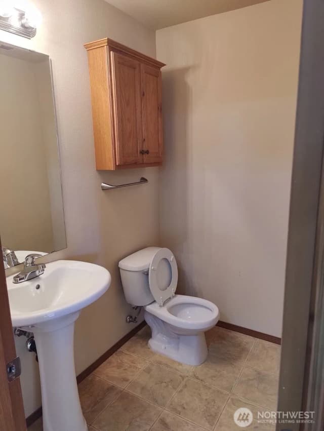 Property photo for 21519 Se 299th Way, Kent photo 4