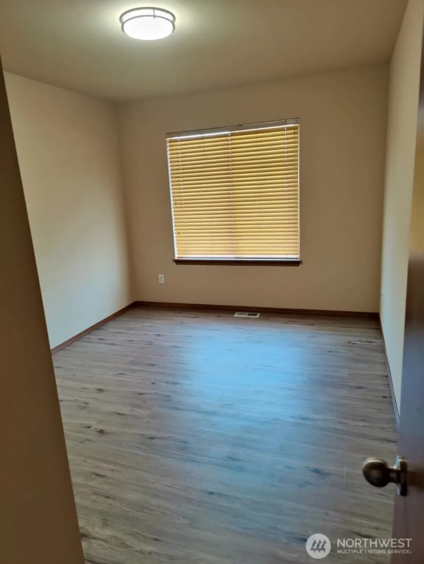 Property photo for 21519 Se 299th Way, Kent photo 14