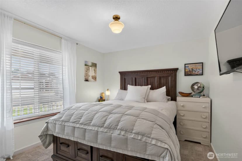 Property photo for 2710 N Sea Crest Avenue, Long Beach photo 16