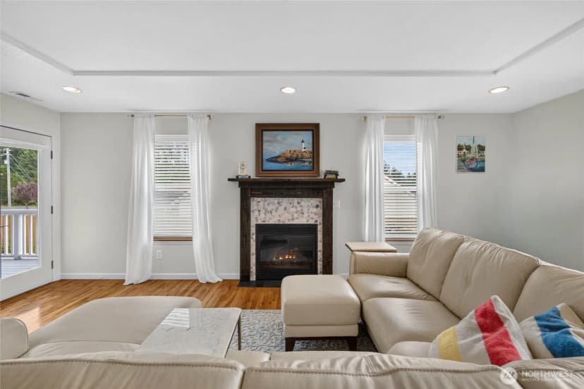 Property photo for 2710 N Sea Crest Avenue, Long Beach photo 7