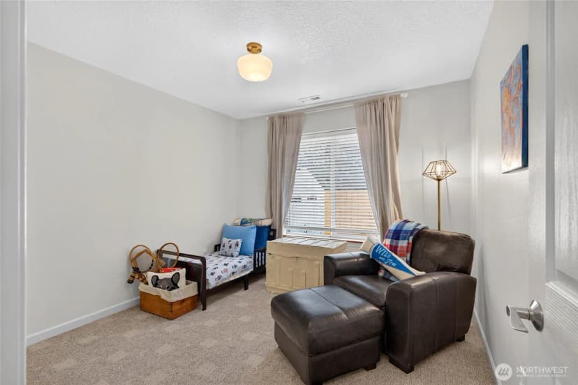 Property photo for 2710 N Sea Crest Avenue, Long Beach photo 19