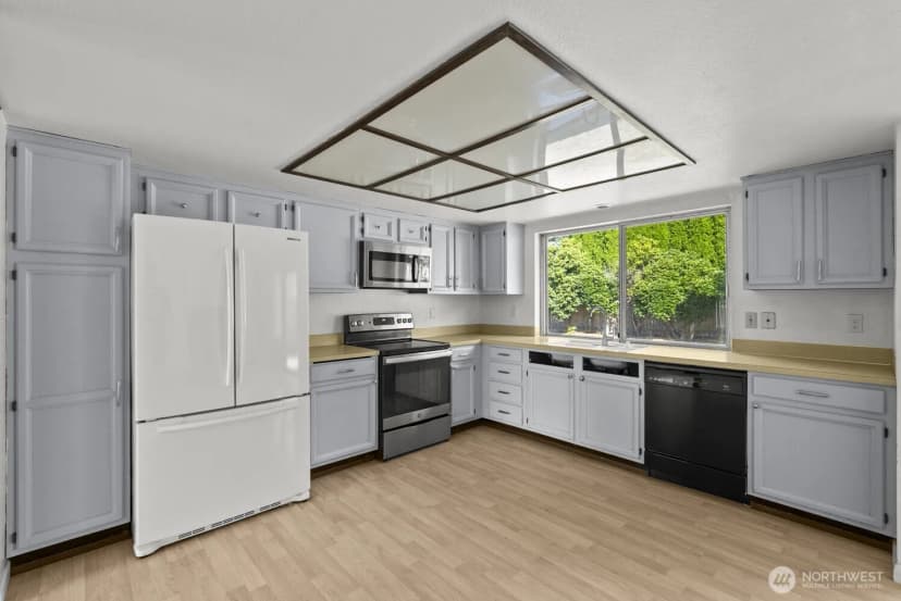 Property photo for 7515 97th Avenue Sw, Lakewood photo 11