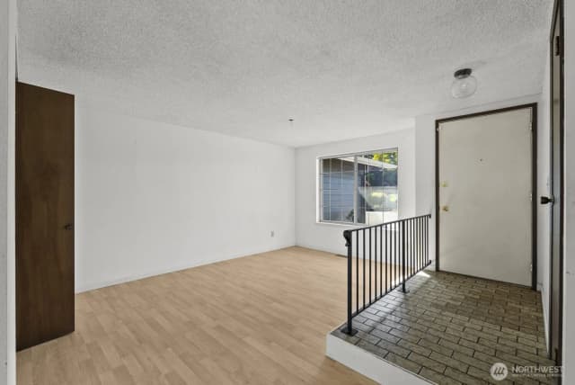 Property photo for 7515 97th Avenue Sw, Lakewood photo 5