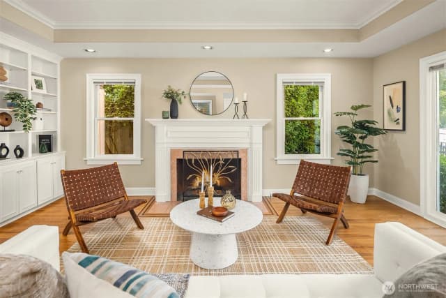 Property photo for 1612 38th Avenue E, Seattle photo 4